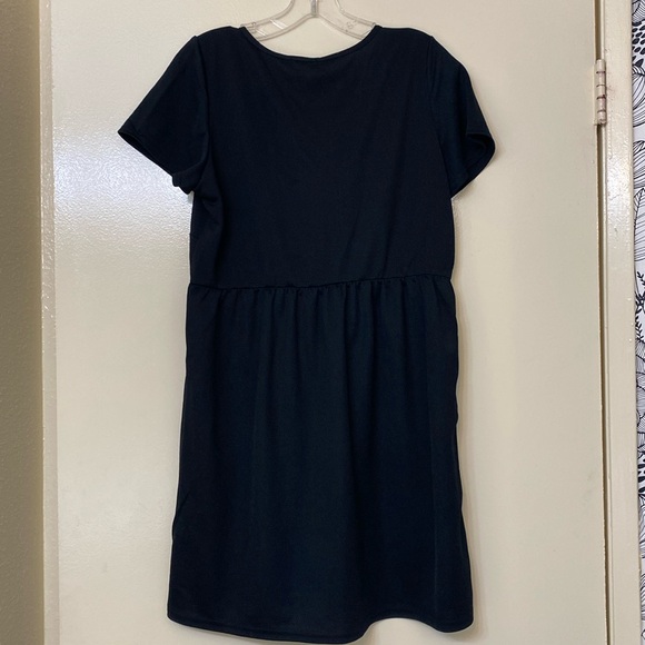 3/ $15 BOOHOO Black mini dress - Picture 6 of 7